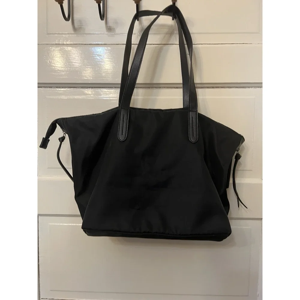 Botkier New York Black Xtra Large Tote Nylon Zipper Shoulder Bag 11 x 17 Soho